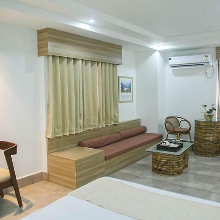 Hotel Lake Shilloi Dimāpur Eksteriør bilde
