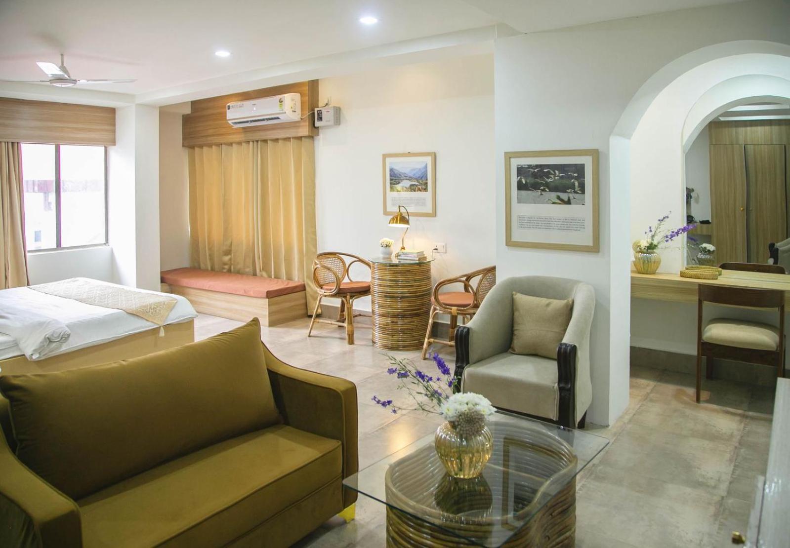 Hotel Lake Shilloi Dimāpur Eksteriør bilde